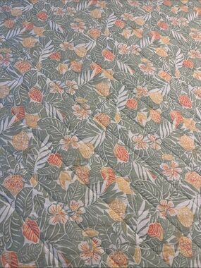 Tommy Bahama tropical pineapples 💯 cotton reversible bedspread